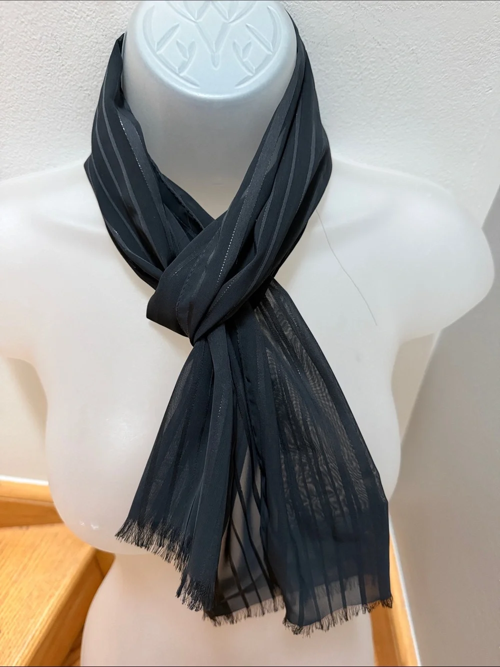 VTG Black Metallic Accent Thread Sheer Striped Lightweight Evening Scarf